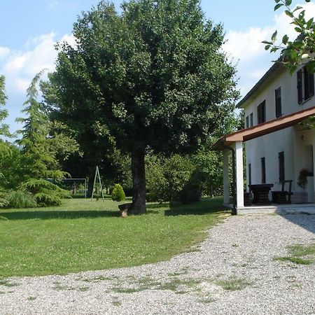 Apartmani Aldo Roč Exteriör bild